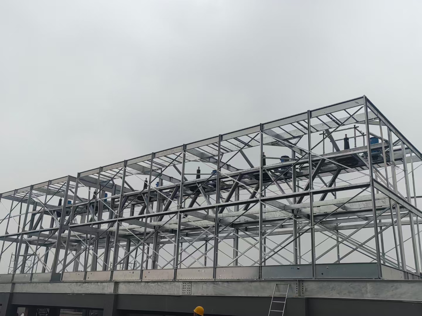 如何選購玻璃鋼冷卻塔：從材質鑒別到能效評估的專業采購指南與避坑策略