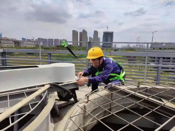 <strong>暖通空調(diào)冷卻塔維修</strong>