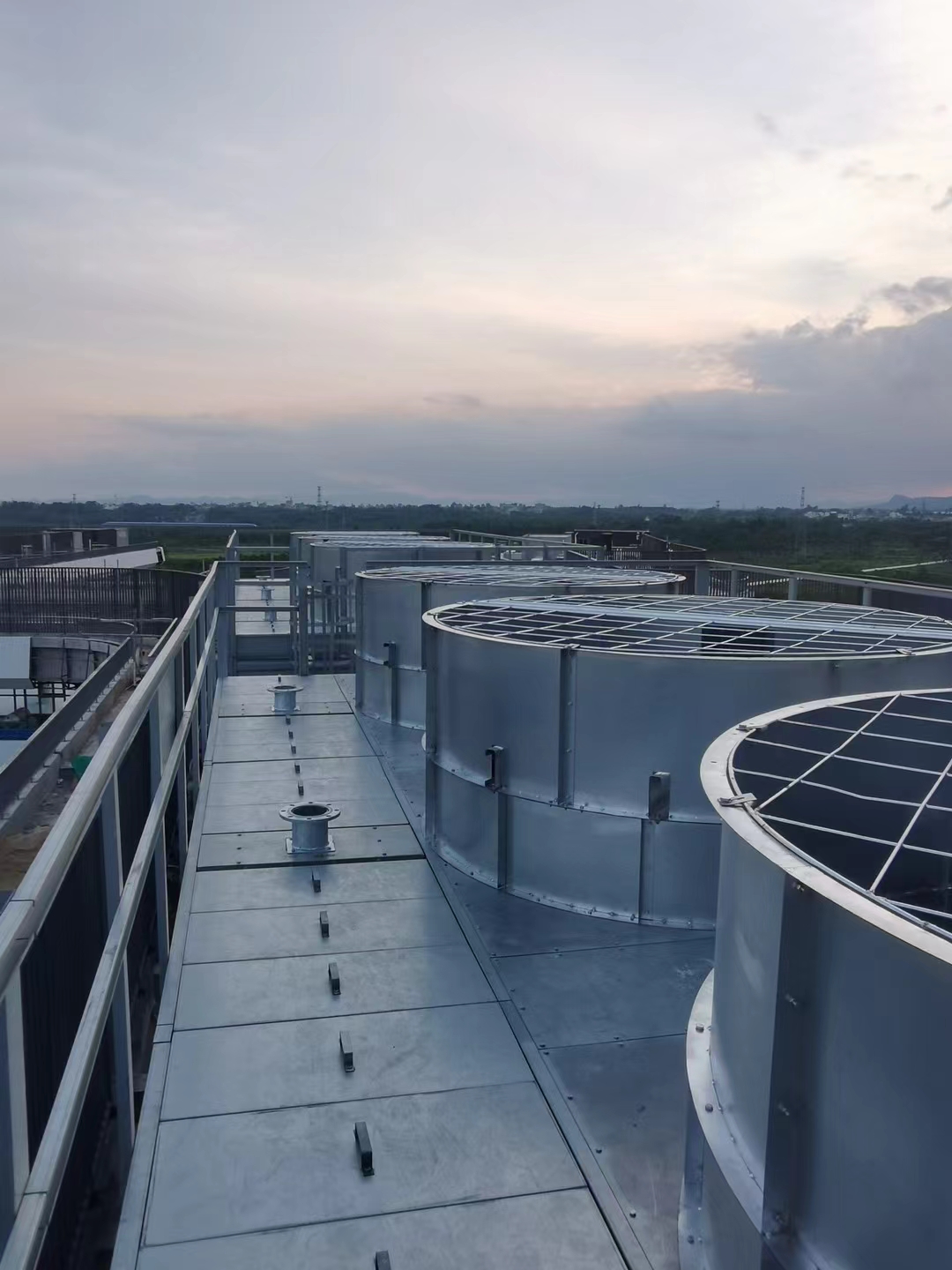 <strong>冷卻塔填料如何檢查：專業維保視角下的全流程實操指南與隱蔽病害精準識</strong>