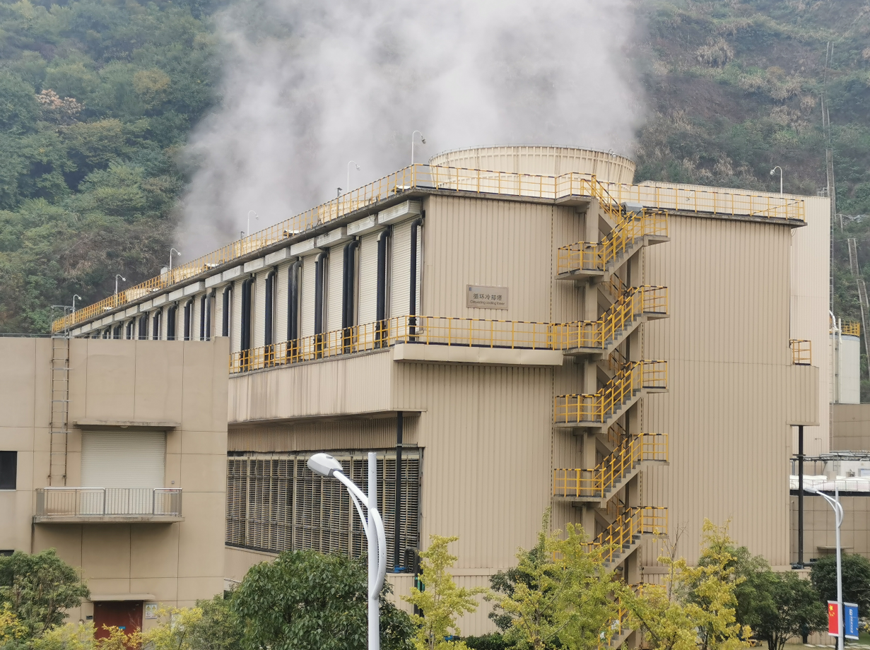 <strong>冷卻塔填料局部塌了？深度解析局部塌陷成因、應(yīng)急搶修與長效預(yù)防策略</strong>