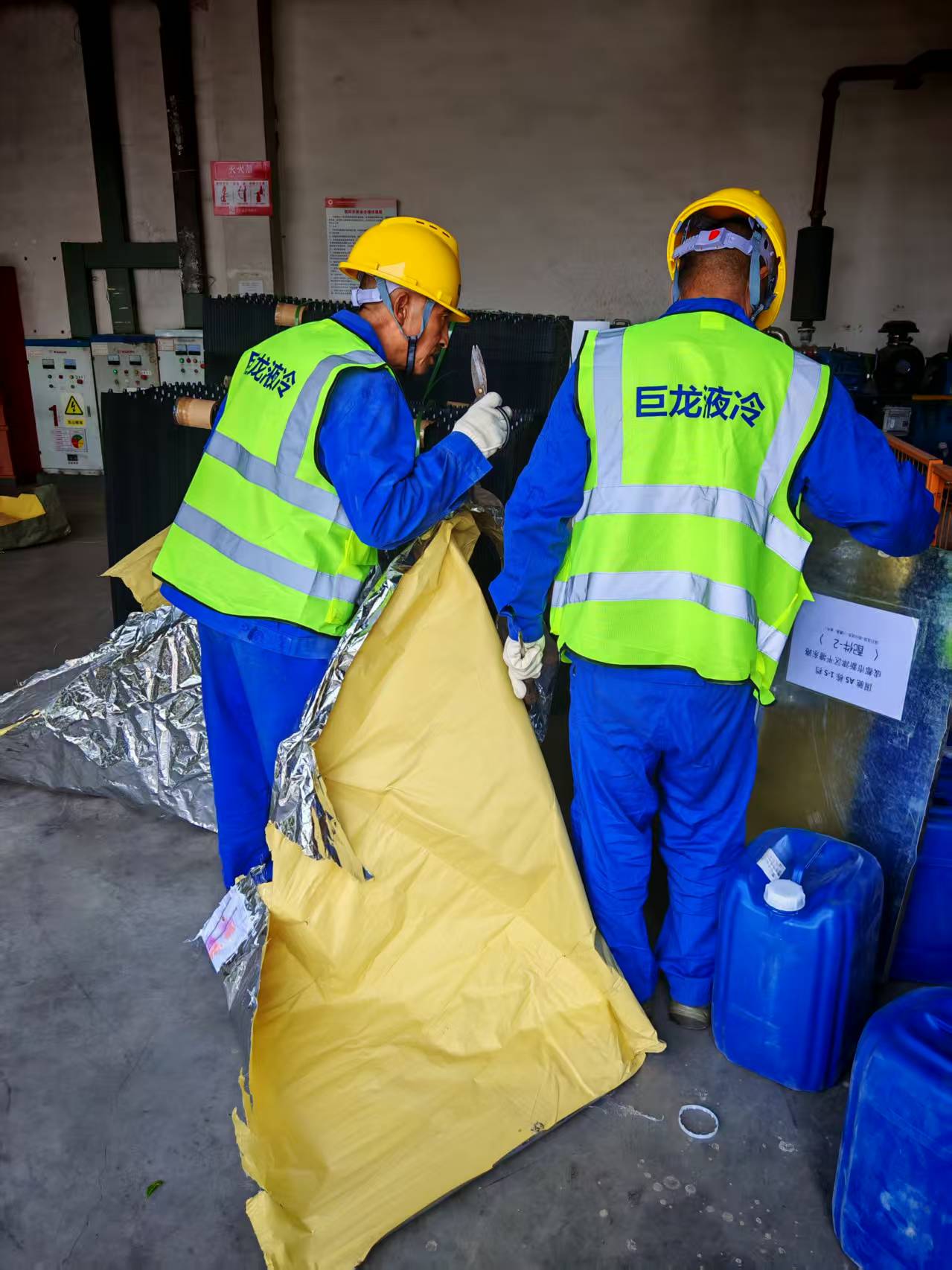 <strong>工廠冷卻塔填料更換廠家——冷卻塔填料更換專業(yè)服務(wù)與技術(shù)創(chuàng)新實踐指</strong>