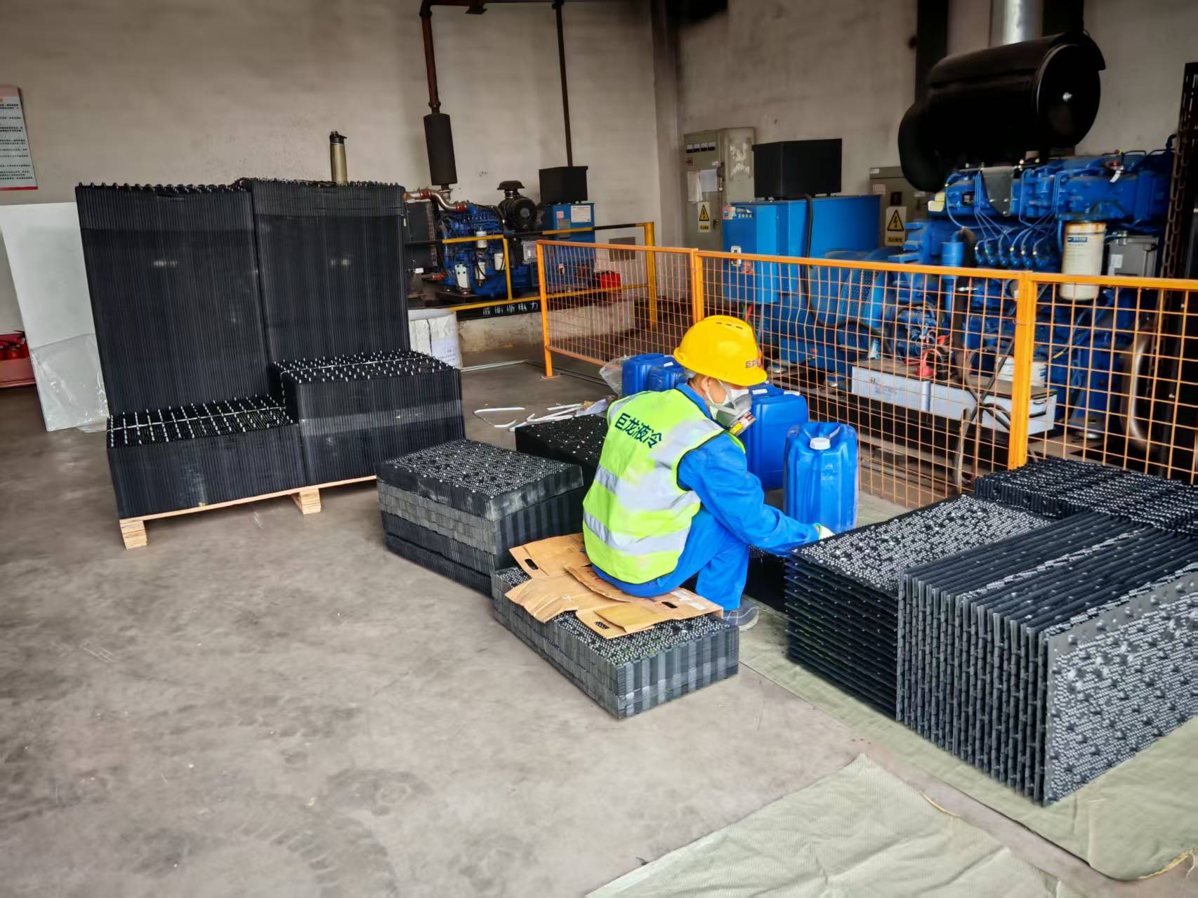 <strong>冷卻塔填料粘結需要</strong>