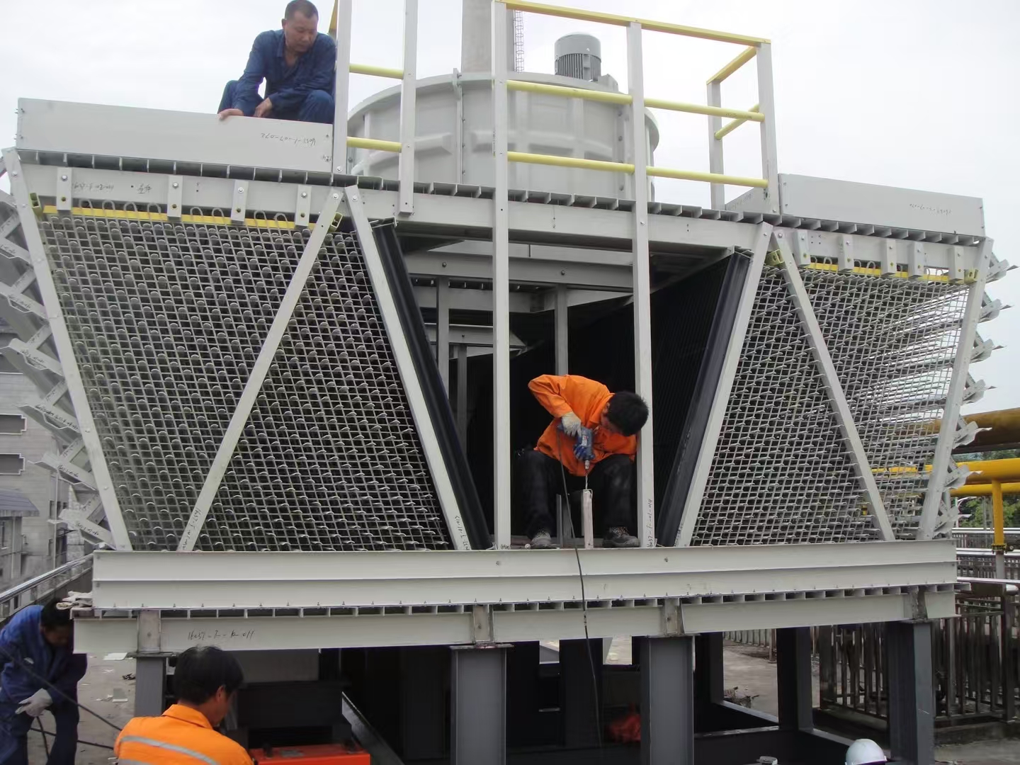 <strong>工業(yè)冷卻系統(tǒng)“血栓</strong>