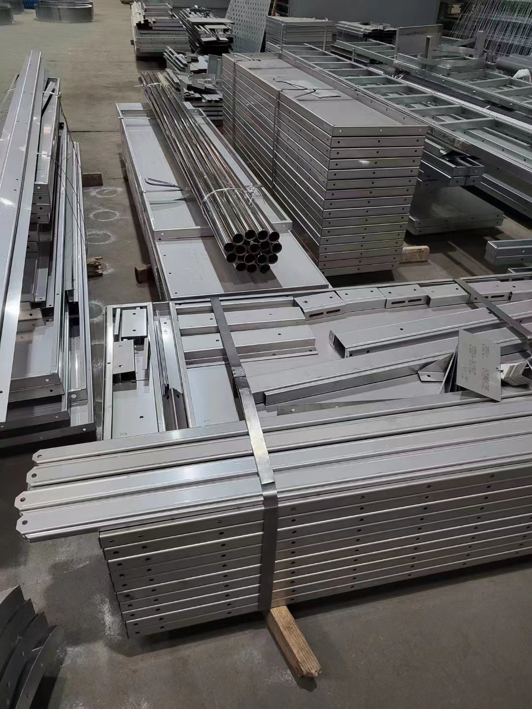 <strong>工業冷卻系統資產管理指南：深度解析工業冷卻塔維修更換的決策邏輯、核</strong>